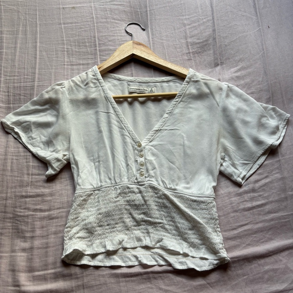 Abercrombie & Fitch Cream V-Neck Blouse